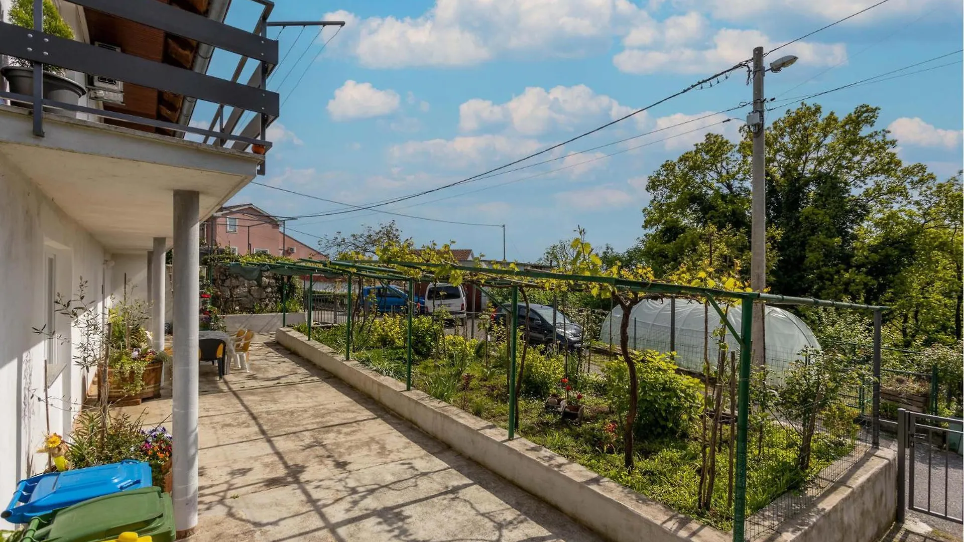 Pet Friendly Home In Rijeka With Kitchen Holiday home